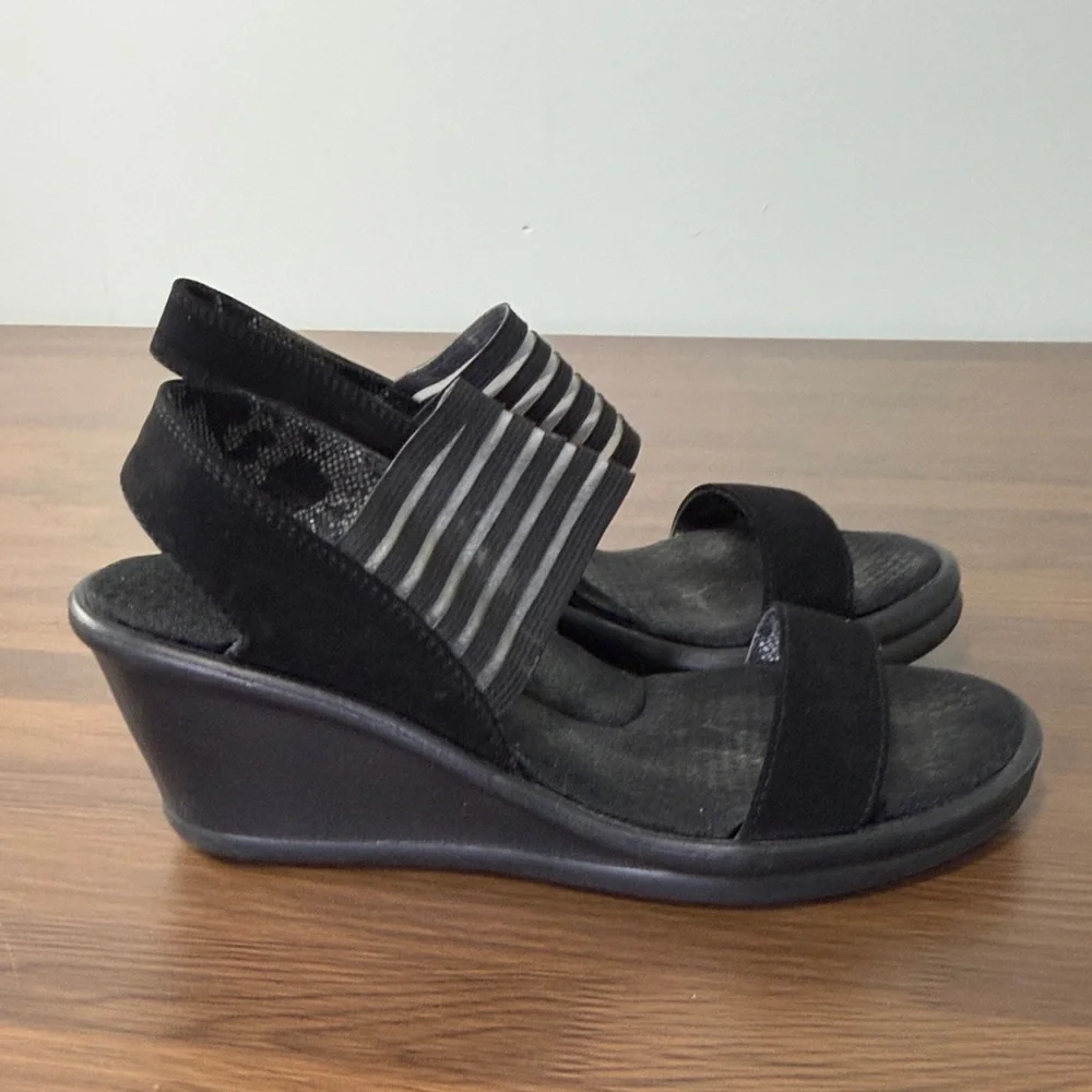 Skechers Memory Foam Black Wedge Sandals‎ Sz 7